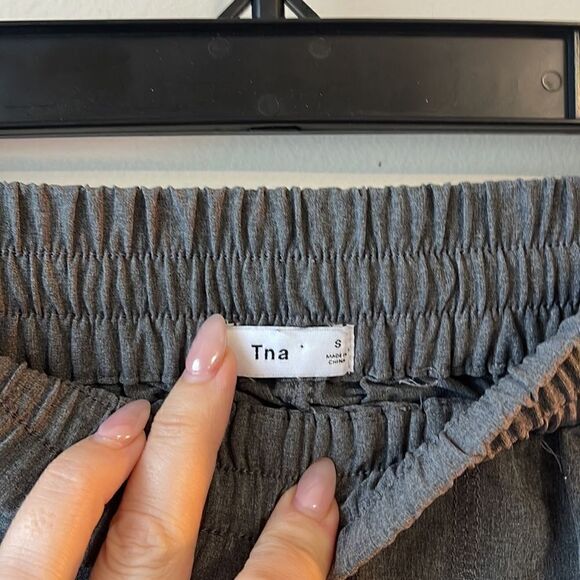 EUC TNA Aritzia Gray Joggers Small - Picture 5 of 9